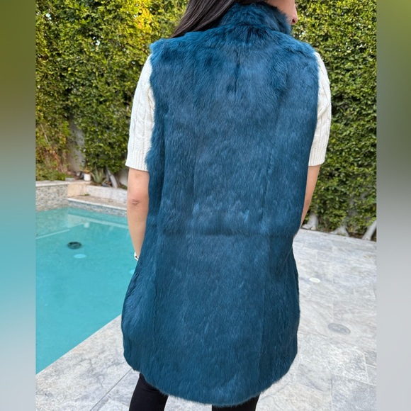 New chic Rabbit Fur Vest in Teal - Picture 5 of 5
